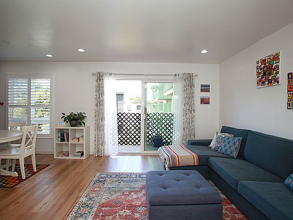 3rd image of 815 N Humboldt St APT 401