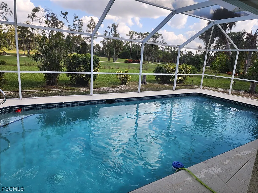 4 bed, 2.5 bath, 1789 sqft, $3,800 — Photo 3