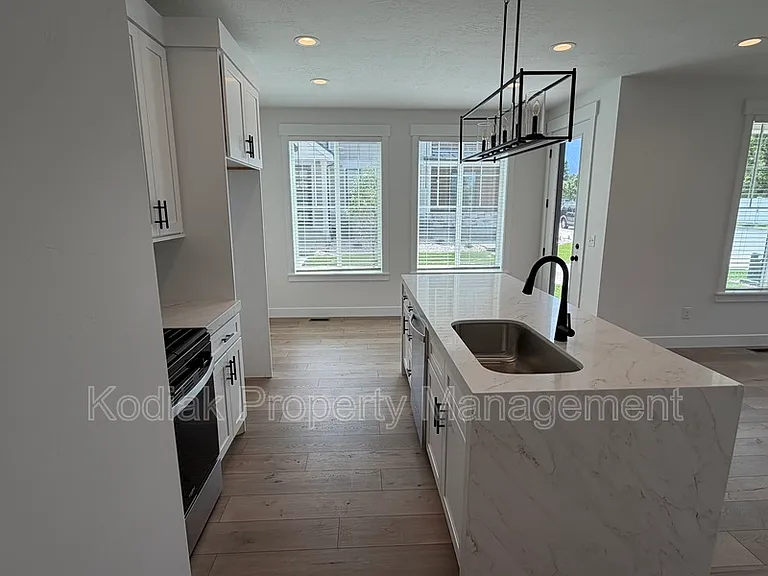 8812 S Cys Park Ln — Photo 8