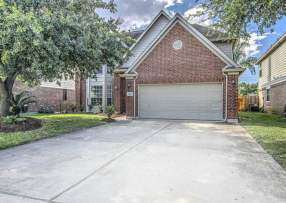 1st image of 6114 Spanish Oak Dr