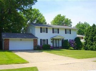5162 Graham Dr, Lyndhurst, OH