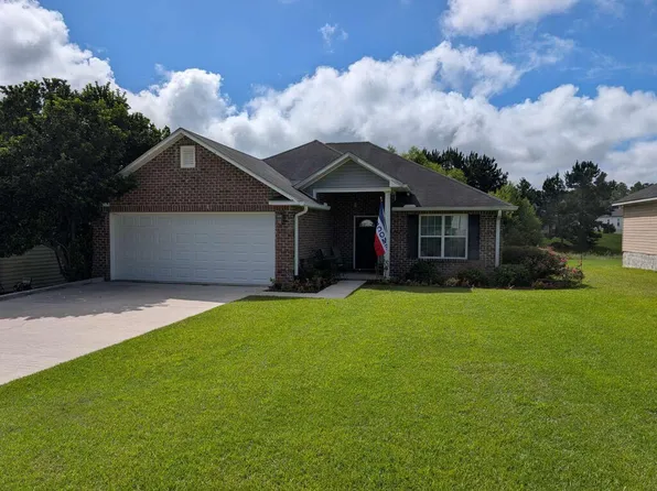 310 Grove Pointe Dr, Thomasville, GA 31792