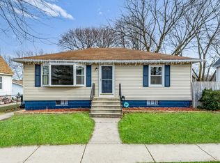 134 N Stott St, Genoa, IL 60135