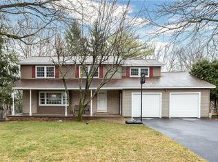 4566 Stoneledge Ln, Manlius, NY 13104