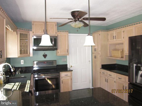 5th image of 212 Chestnutwood Way