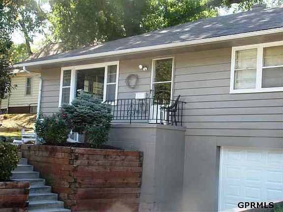 2nd image of 6559 Manderson St