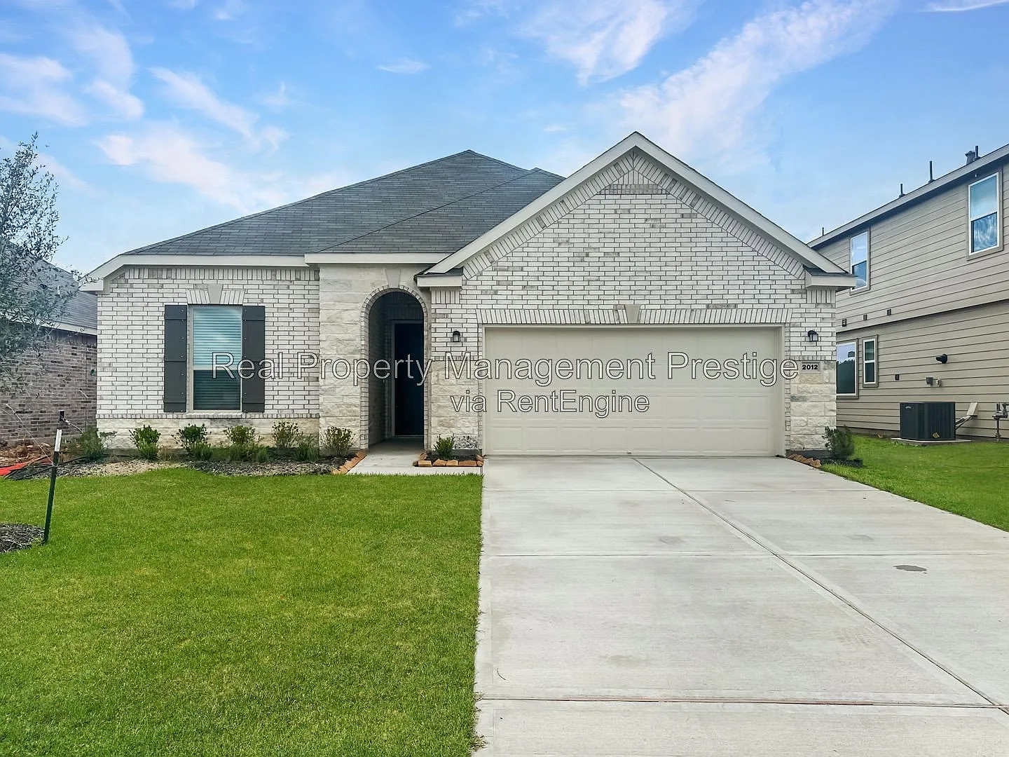 4 bed, 2.0 bath, 1706 sqft, $2,195 — Photo 1