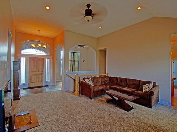 5th image of 125 Sagewood Dr