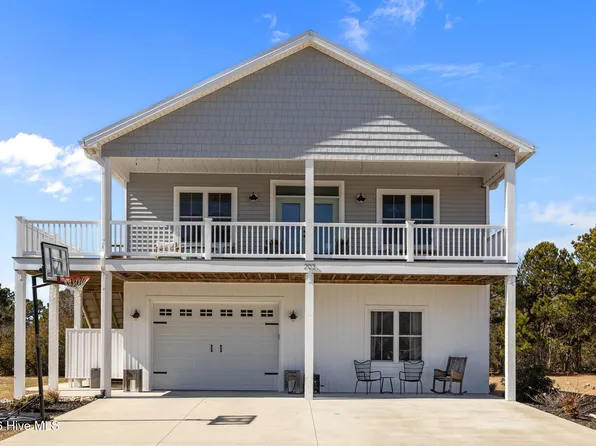 203 Backfin Court, Newport, NC 28570