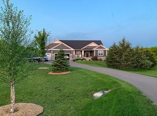 199 Troy Glen Dr, River Falls, WI 54022