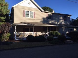 73 Lloyd St, Edison, NJ 08817