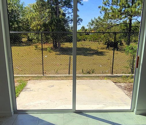 4th image of 7165 Greenwood Park Cir #47