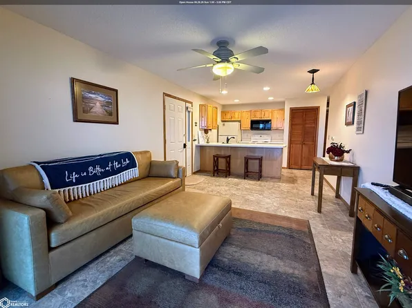 414 E Lake St APT 8, Ventura, IA 50482