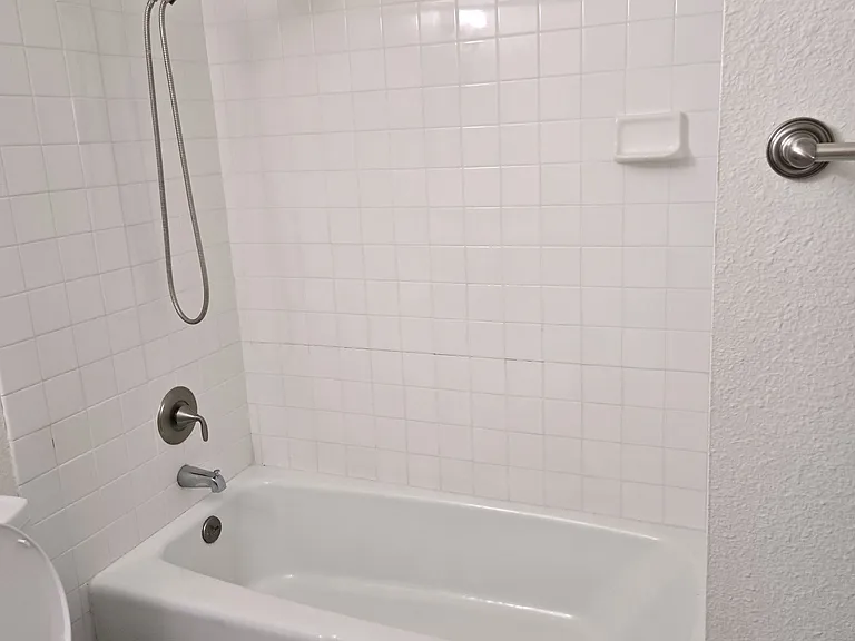 1144 E Palmcroft Dr — Photo 22