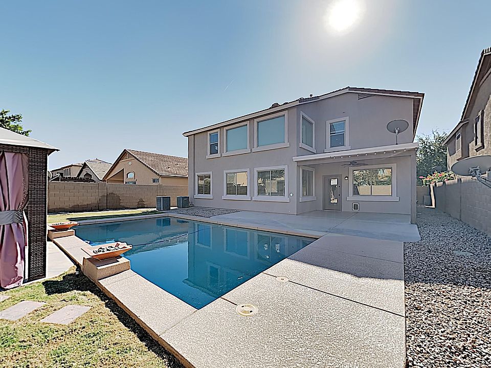 2nd image of 40796 W Novak Ln