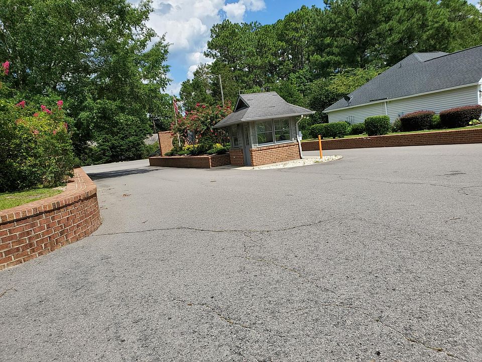 Peek at entrance to Kensington Village.