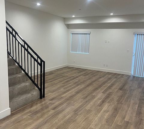3rd image of 11418 Inglewood Ave Unit 106