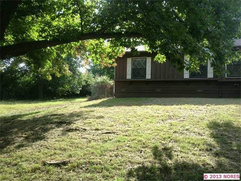 2nd image of 5628 N Garrison Pl