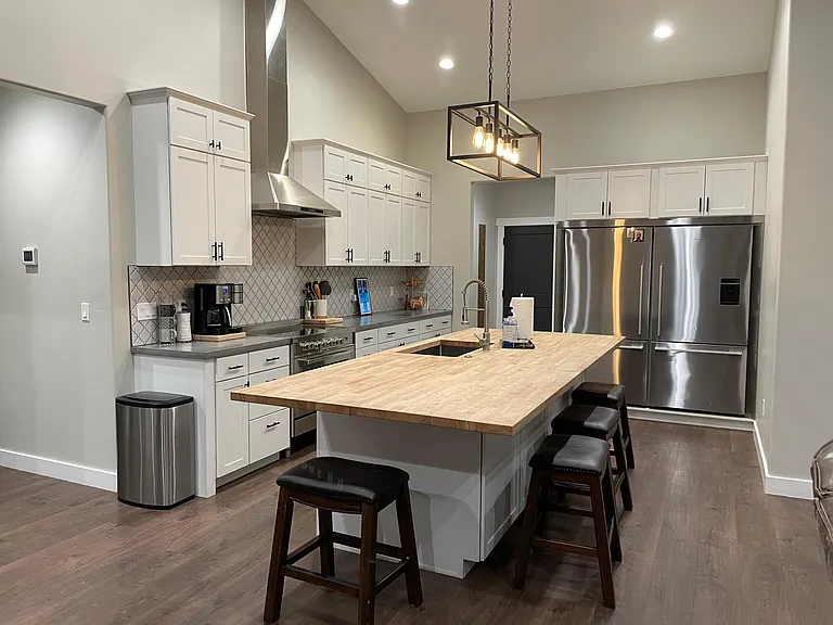 9285 Castlewood Dr SE — Photo 12