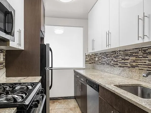 345 E 73rd St APT 3A, Manhattan, NY 10021