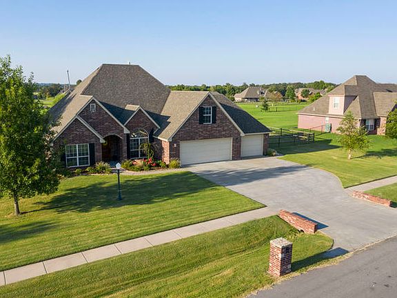 3rd image of 14773 E Fieldstone Dr S