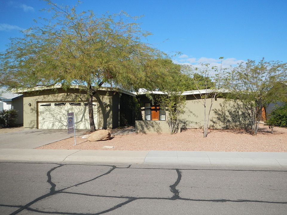 1st image of 316 E Balboa Dr