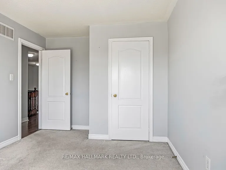 33 Tomabrook Cres — Photo 22