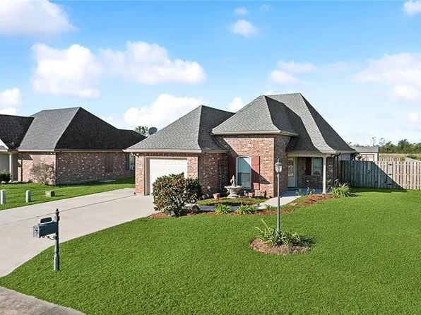 262 Landmark Dr, Raceland, LA 70394