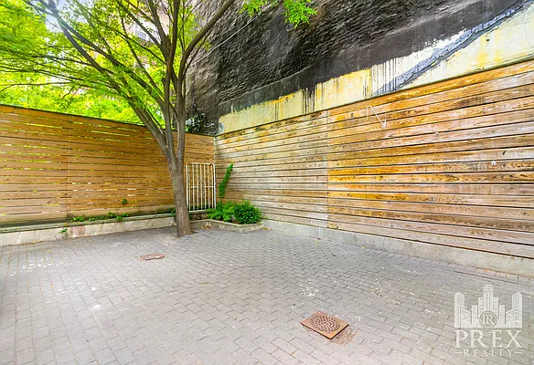 Rented by PREX Realty Corp | media 25