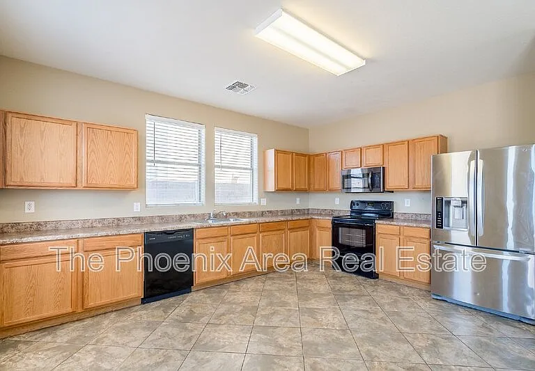 45992 W Dutchman Dr — Photo 18