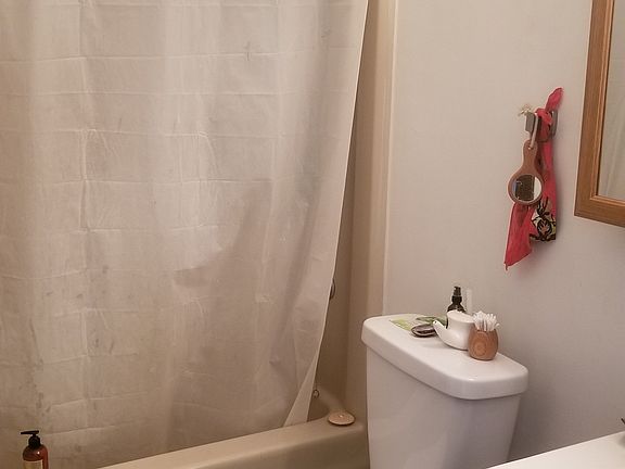 2nd image of 2846 Leiszs Bridge Rd APT 101
