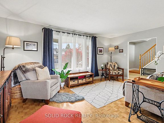 3rd image of 9 Owlshead Rd