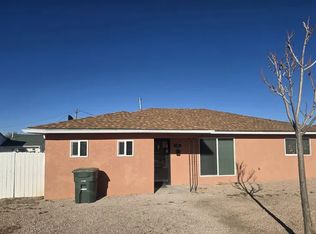 1203 Fairway Dr, Gallup, NM 87301