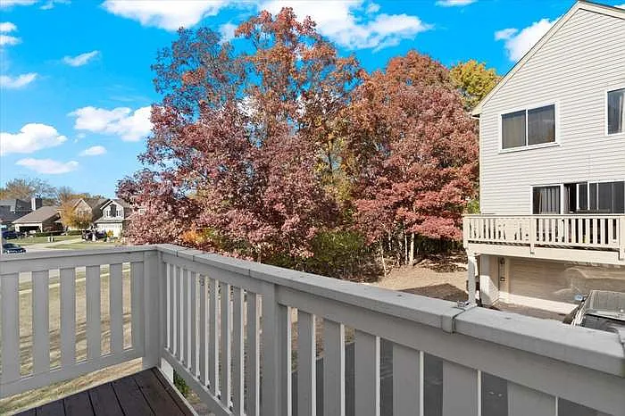 18630 W Sterling Ct — Photo 18