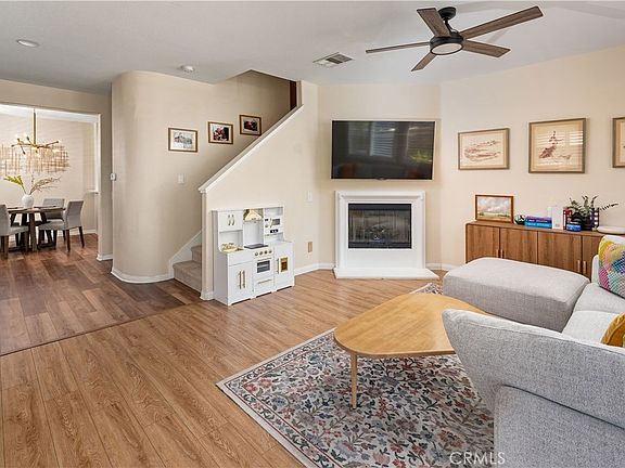 4th image of 28453 Casselman Ln
