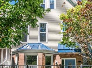 3054 N Clifton Ave #1, Chicago, IL 60657