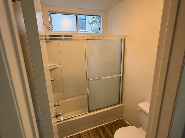 1218 McClellan Dr, Los Angeles, CA 90025