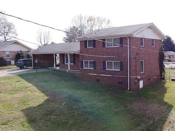 2nd image of 3154 Esther Dr