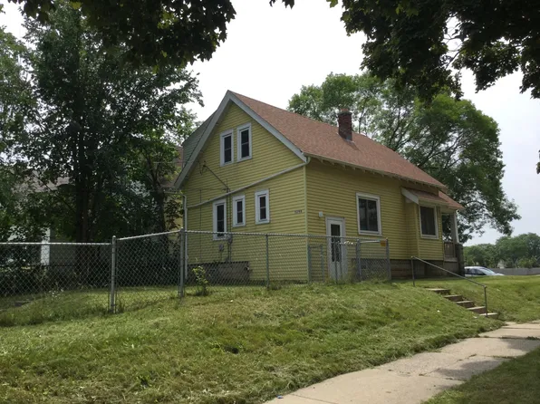 3290 N 37th St, Milwaukee, WI 53216