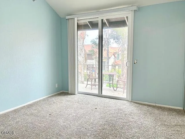 2226 Martinique Ln — Photo 15