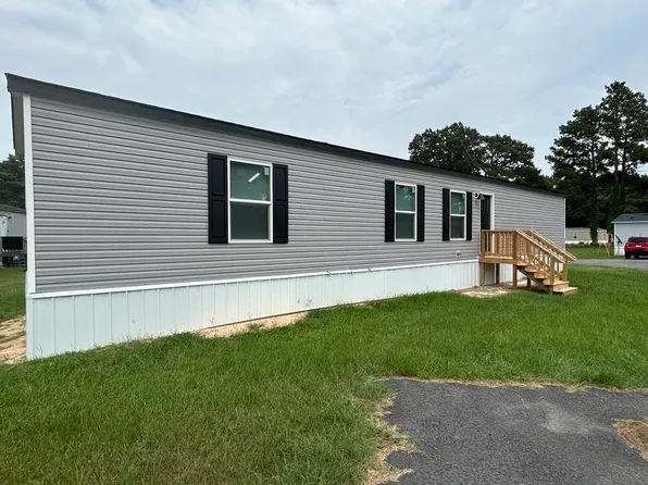 327A Picardy Dr, Sumter, SC 29150