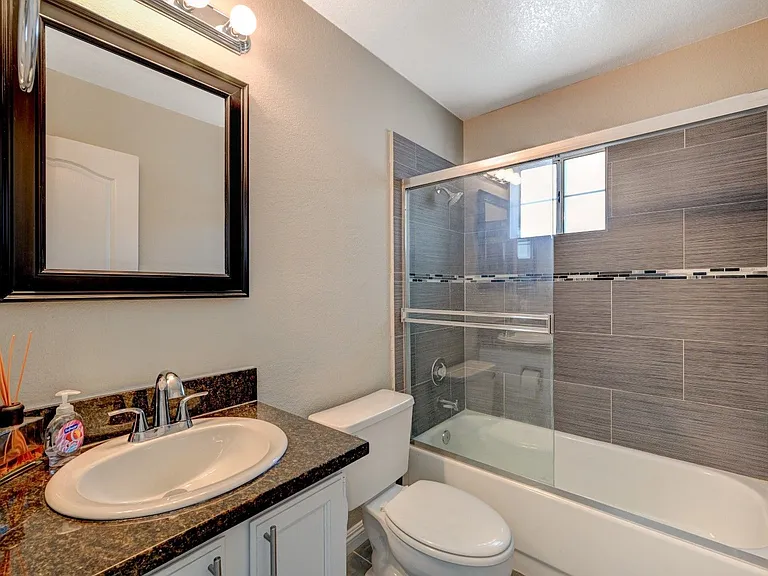 9421 Valley Hills Ave — Photo 19