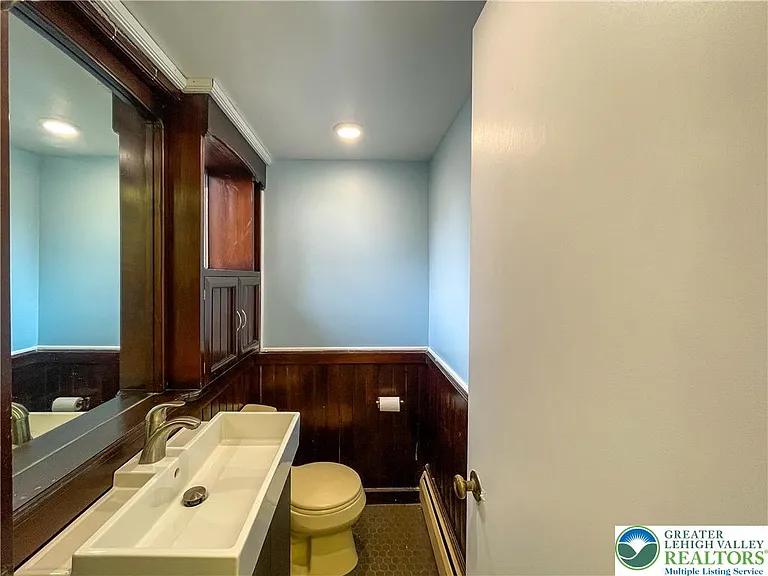 6869 Spring Creek Rd — Photo 17