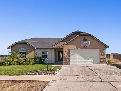 106 Riverview Dr, Shoshone, ID, 83352