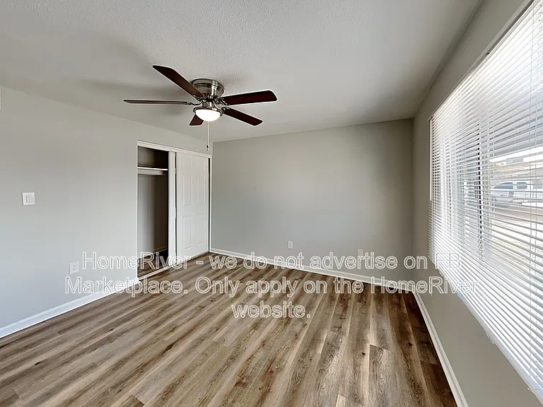 1801 N 63rd Dr — Photo 13