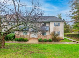 1088 Armstrong Mill Rd APT D, Lexington, KY 40517