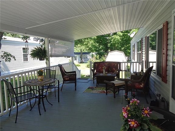 3rd image of 1598 Glenhaven Ln