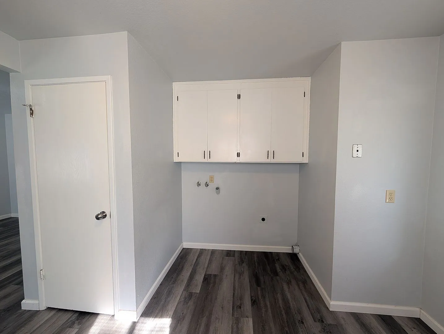 Vermont Apartments — Photo 4