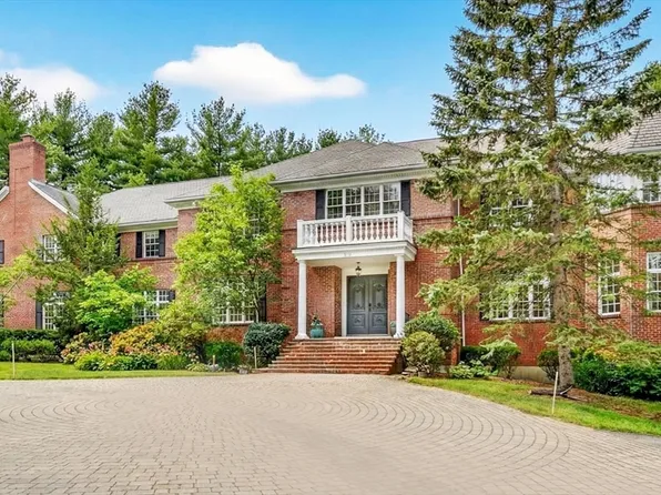 451 Wellesley St, Weston, MA 02493