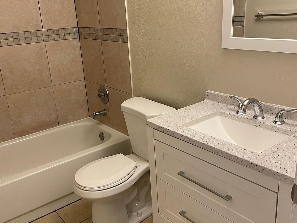 2nd image of 359 Bay Ave APT 4